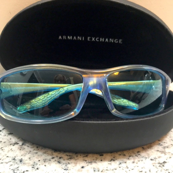 Armani Exchange Accessories - Vintage Armani Sunglasses with Case